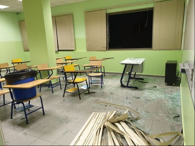 Uma das classes da Escola Batista de Beirute (BBS) destru